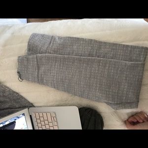 grey pattern leggings